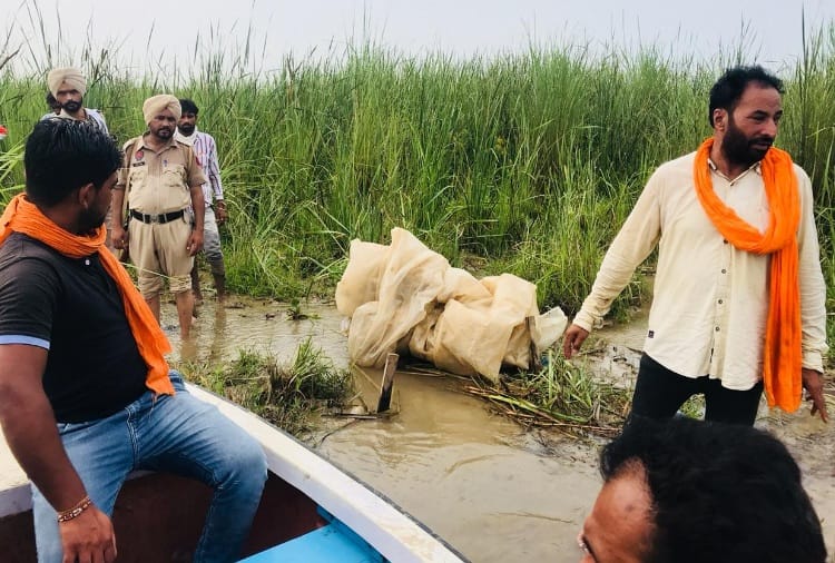 Liquor recovered from rivers in punjab