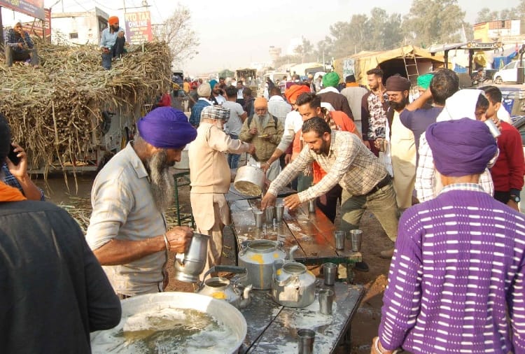 Today Kisan Andolan News : People are help farmers in Sonipat of Haryana