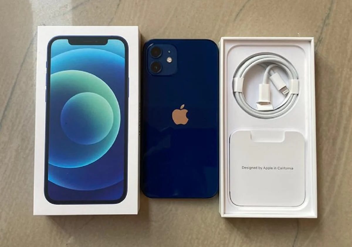 Apple forced to include charger in iPhone box in Brazil Brazil Sao Paulo has ordered