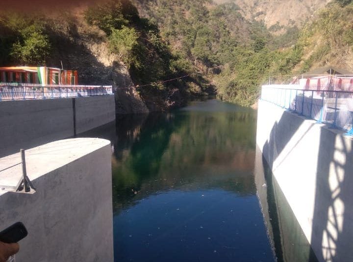 Water stopped in Suryadhar here, farmers erupted there