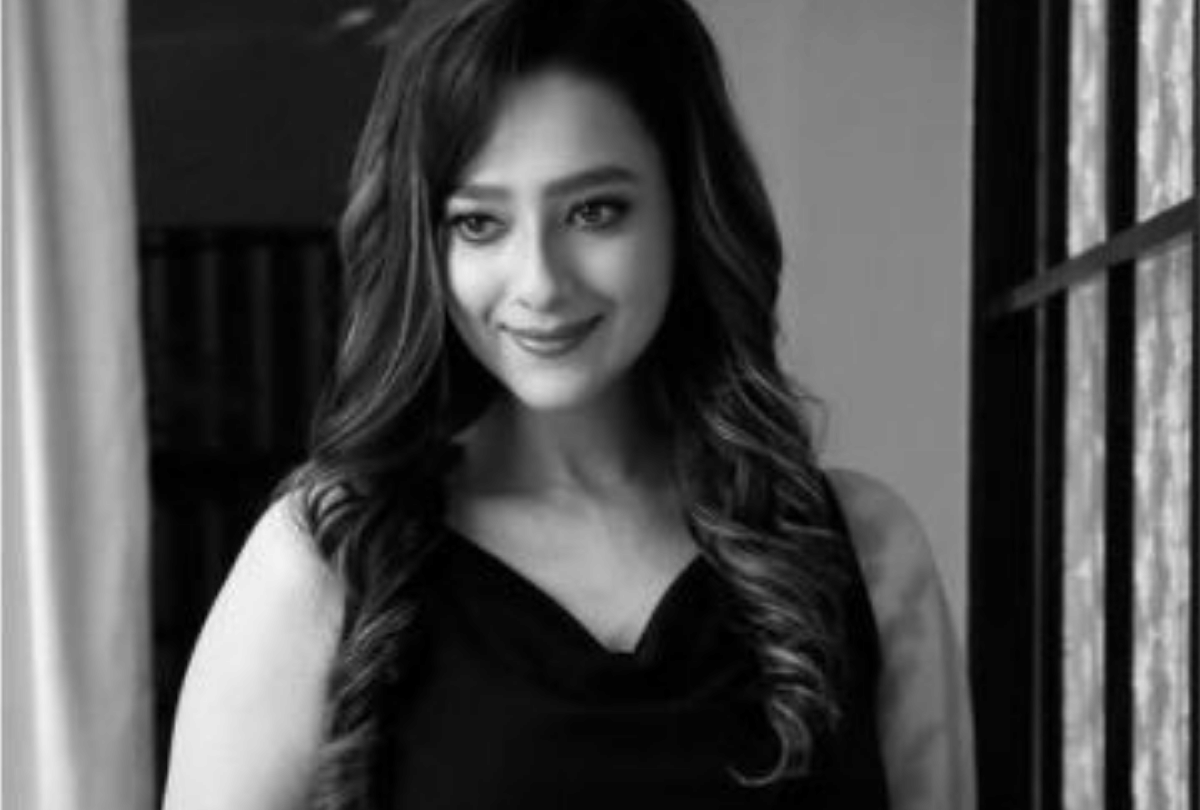 mithun chakraborty daughter in law Madalsa Chakraborty bold photos