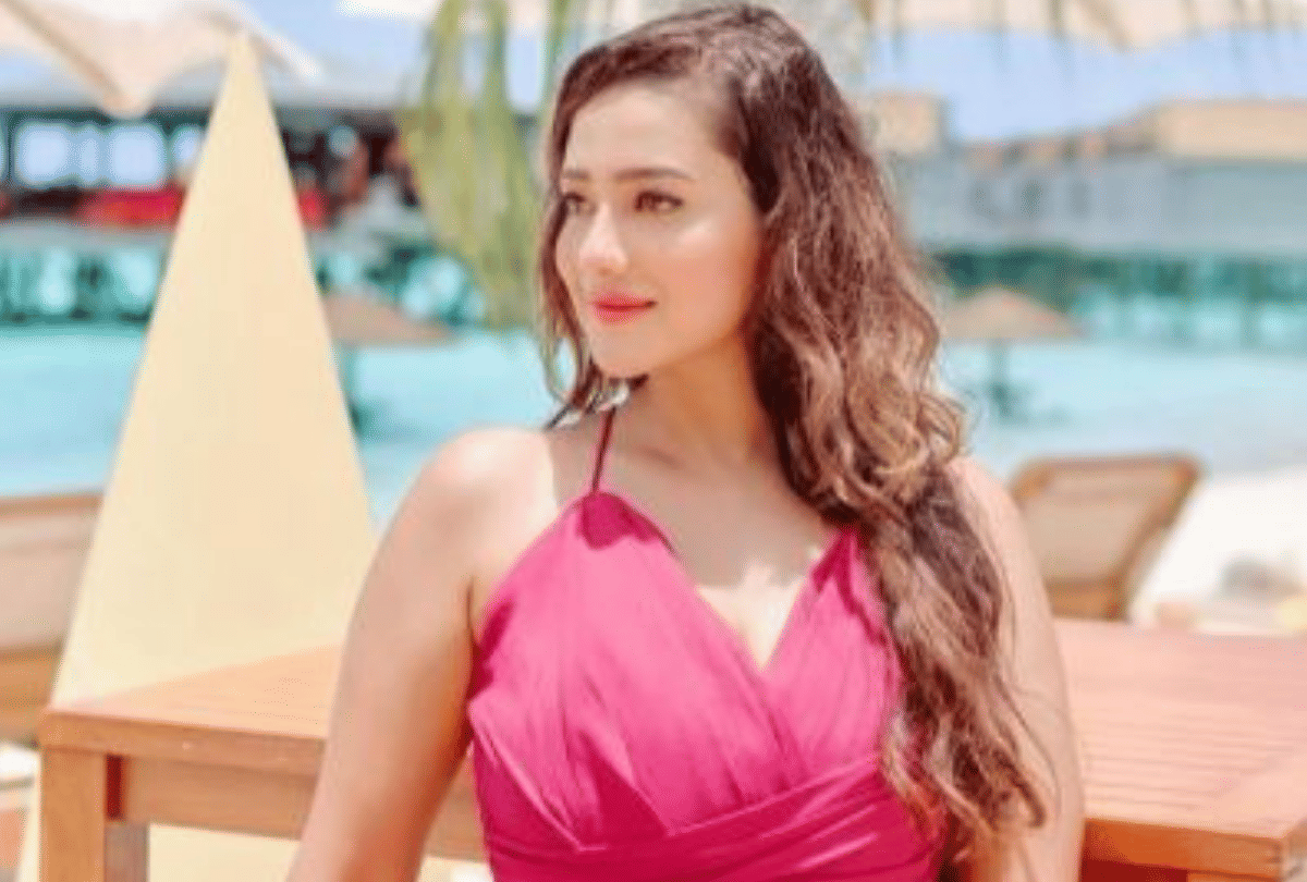 mithun chakraborty daughter in law Madalsa Chakraborty bold photos