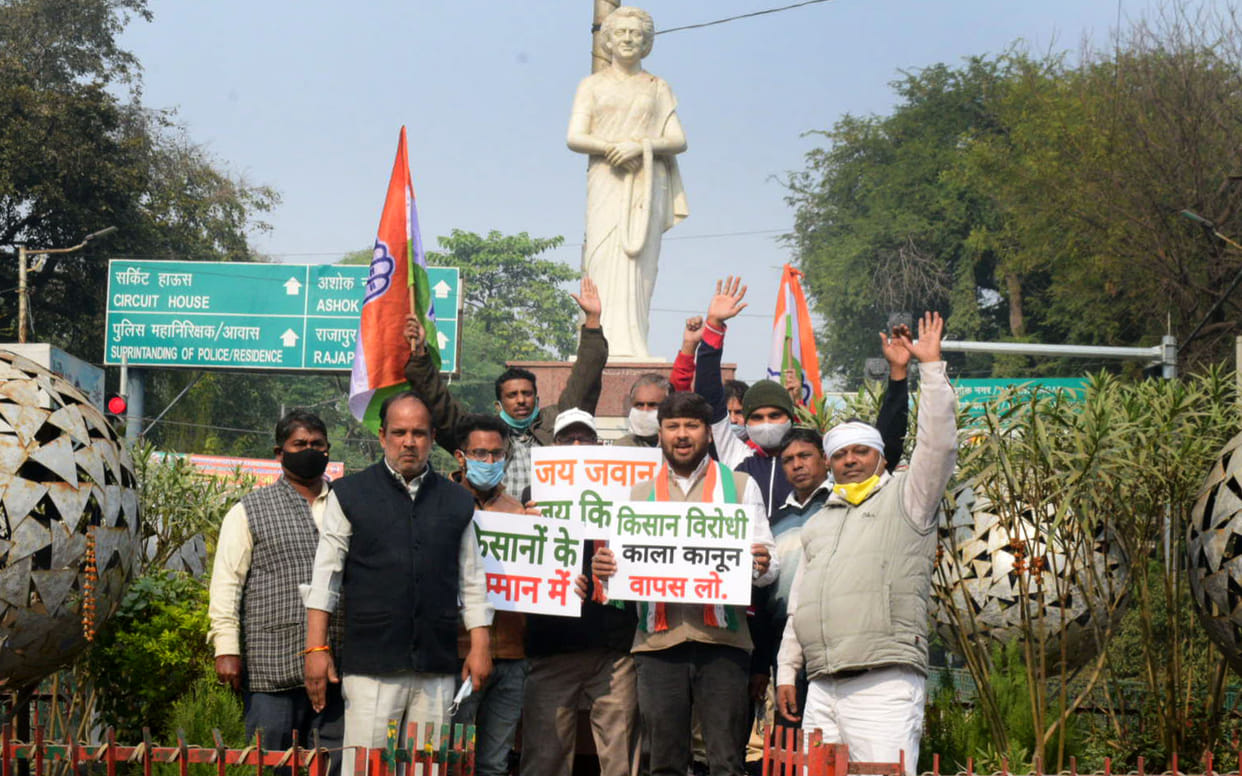 Congressmen demonstrated in support of farmers