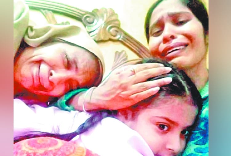 A Woman commits Suicide with her Daughter and mother in Tarn Taran of Punjab