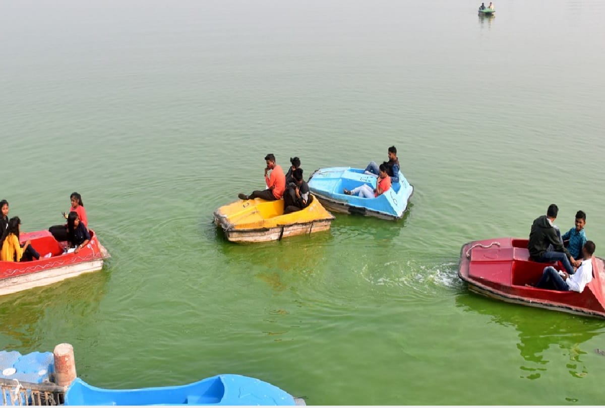 enjoy boating throughout year in water body of Ramgarh Tal