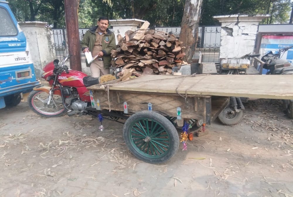 Uttarakhand RTO Enforcement Team Cutted Jugaad Vehicle during Campaign Photos