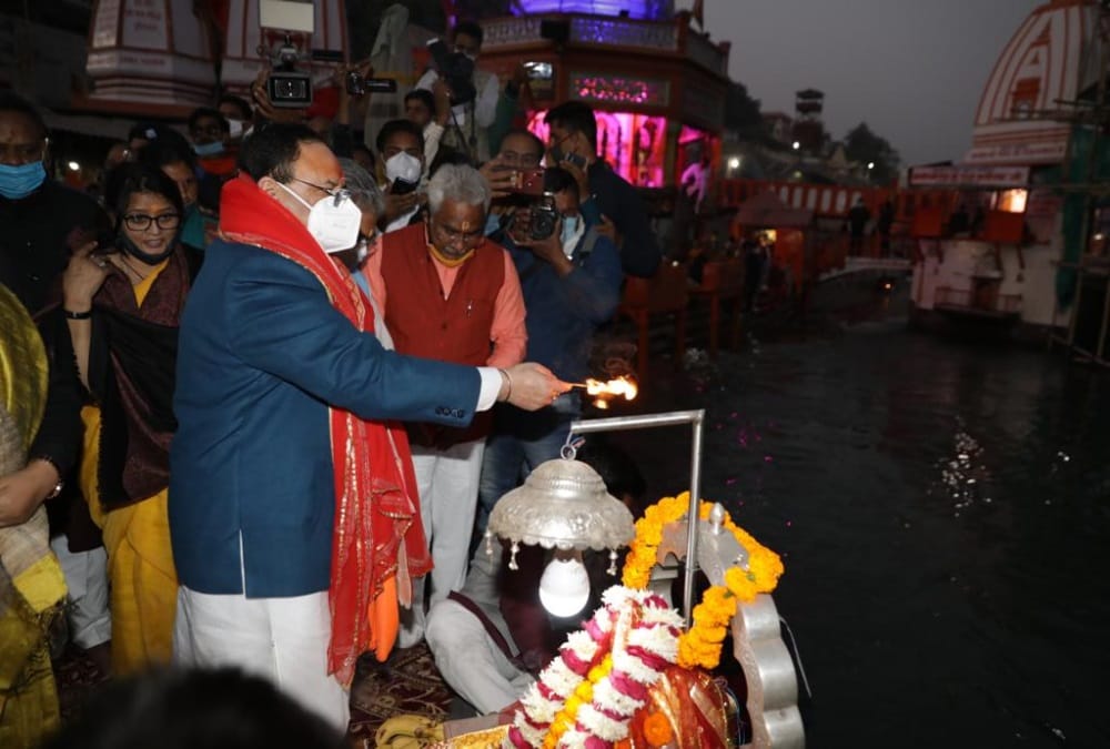 Uttarakhand: Bjp National President JP Nadda Took Saints Blessing And Attend Ganga Arti in Haridwar Harki Puri Photos