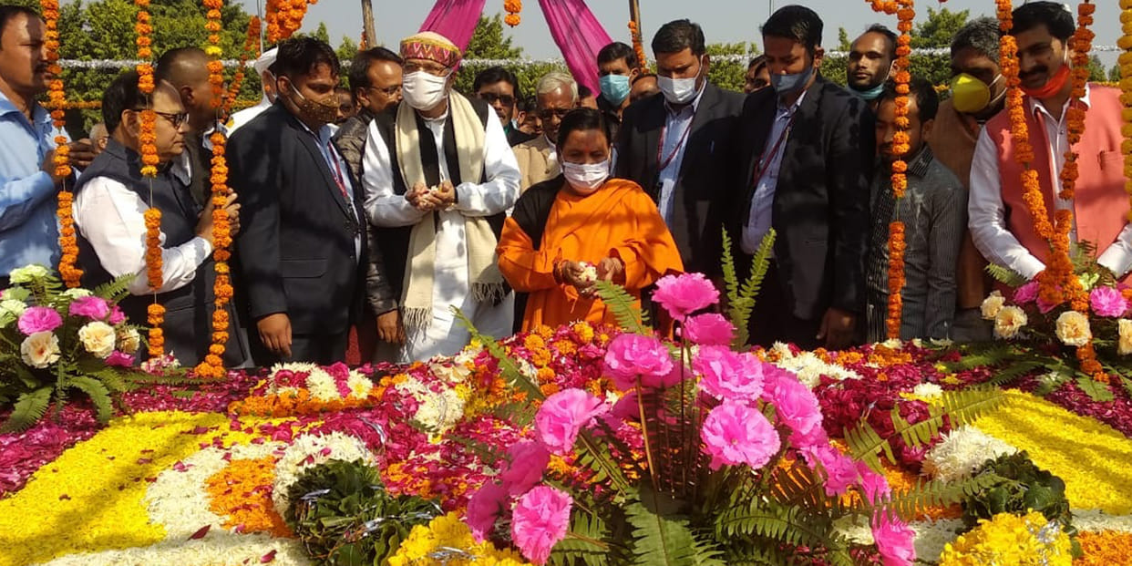 Grandfather's relation with Swami Brahmanand: Uma