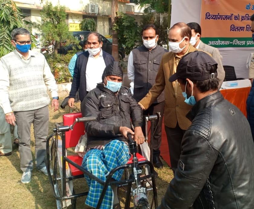 Distribution of TRAI bicycles and blankets to PwDs