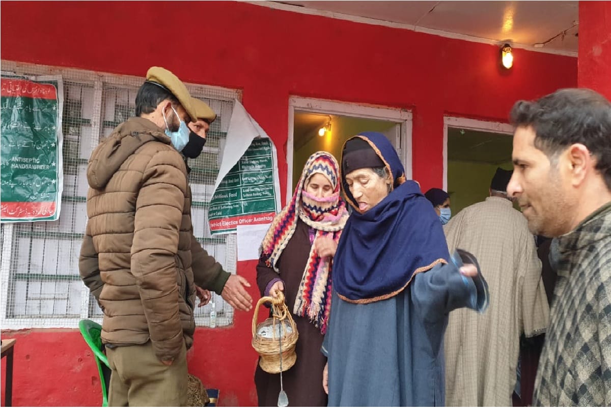 Gunmen attack DDC candidate in South Kashmir Jammu and Kashmir Voting for third phase