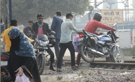 ADG takes cognizance of jam in the city, diversion may change