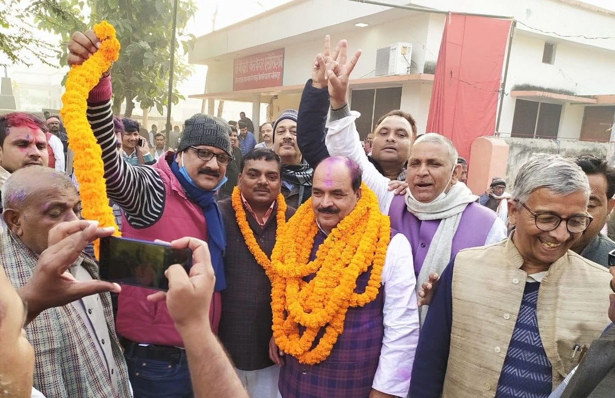 Dhruv's victory makes district teachers happy