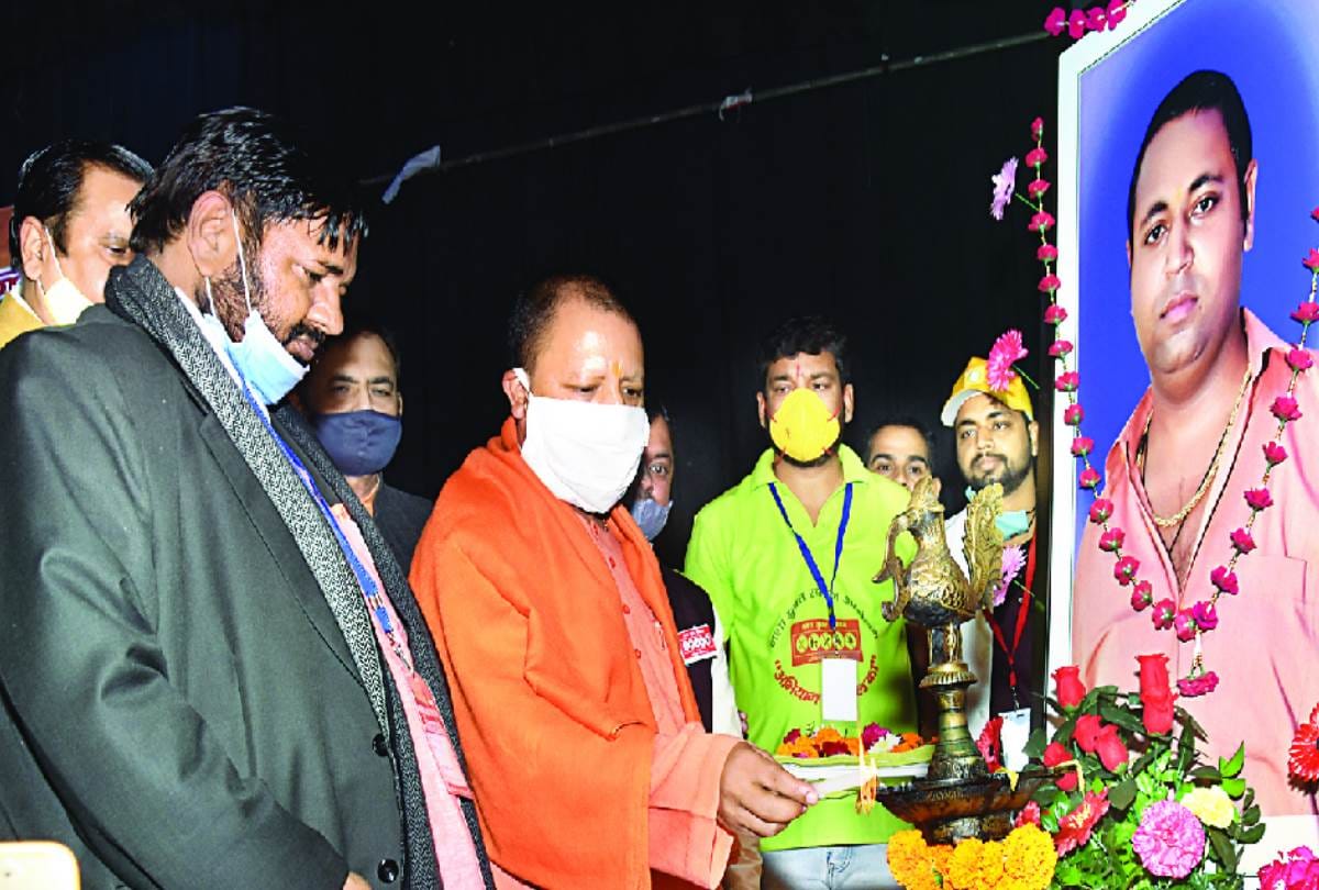 MP Kaushal Kishore performed the first resolution ceremony of the 'Drug Free Society' movement