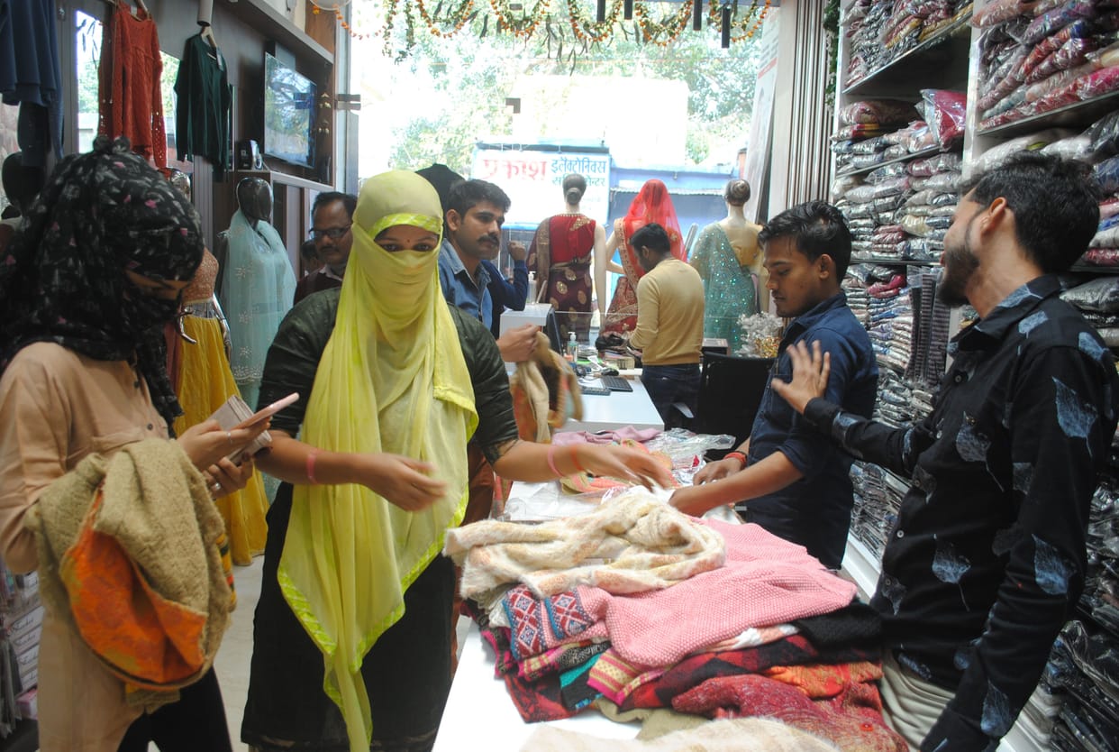 sahalag se bazar guljaar
