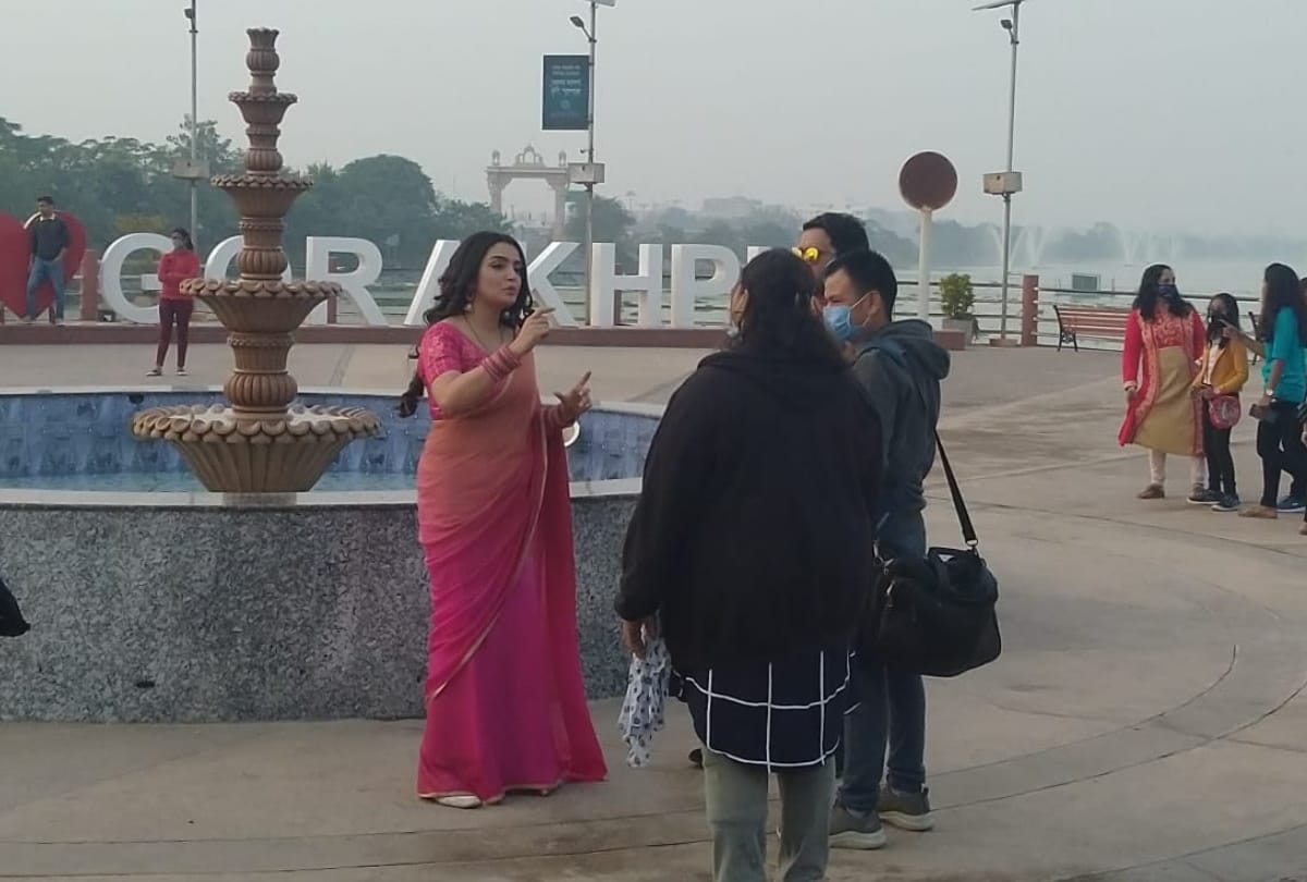 Bhojpuri film Thik Hai Shooting started in Gorakhpur