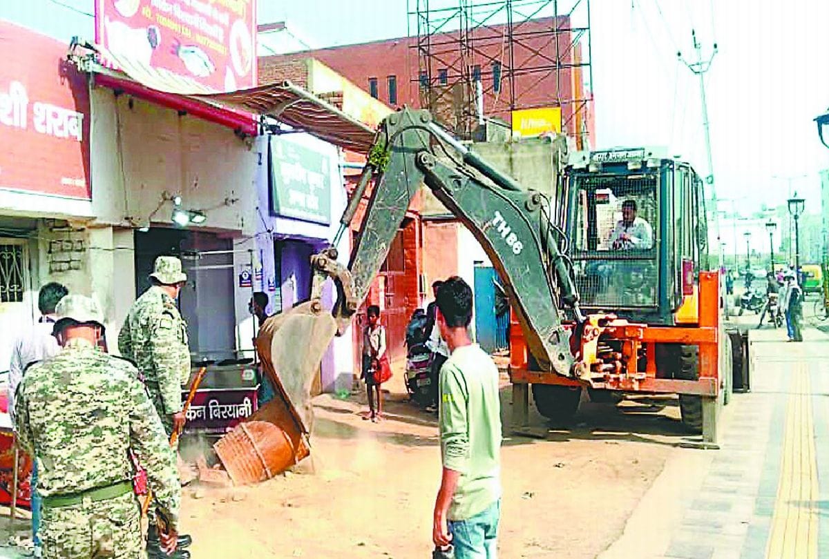 agra metro project: Encroachment removed before CM Yogi Adityanath Visit in Agra