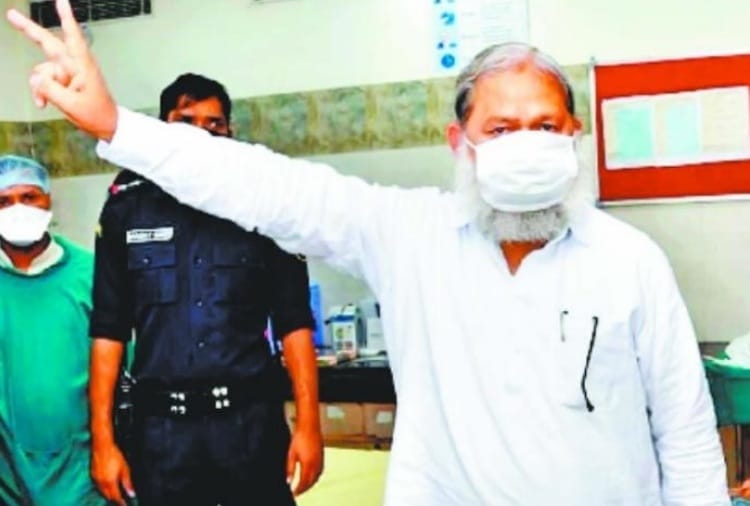 PGI Rohtak Doctor gave statement on corona vaccine after anil vij tested positive for covid-19