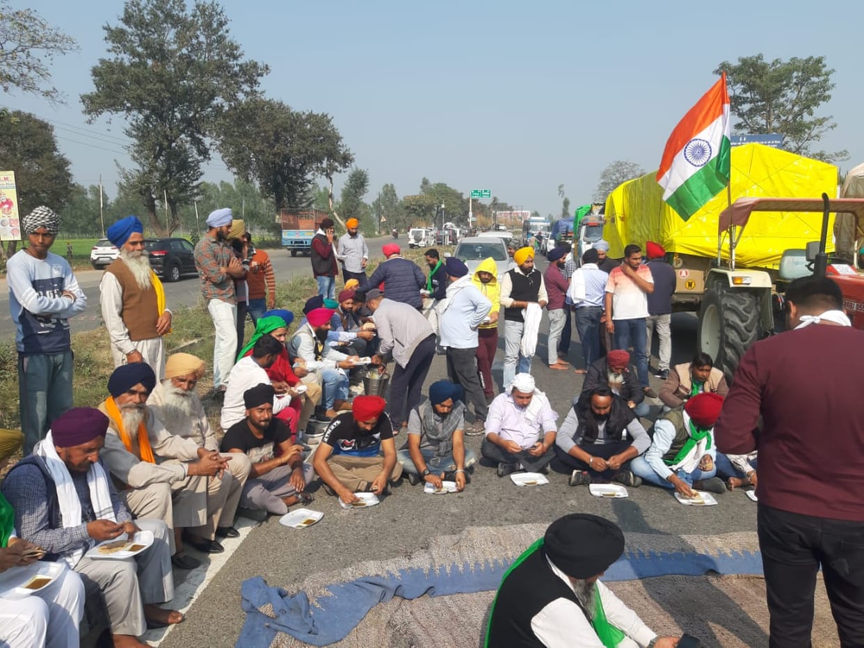 former protest farmers will announce a decisive strategy in today meeting after the seventh round of talk