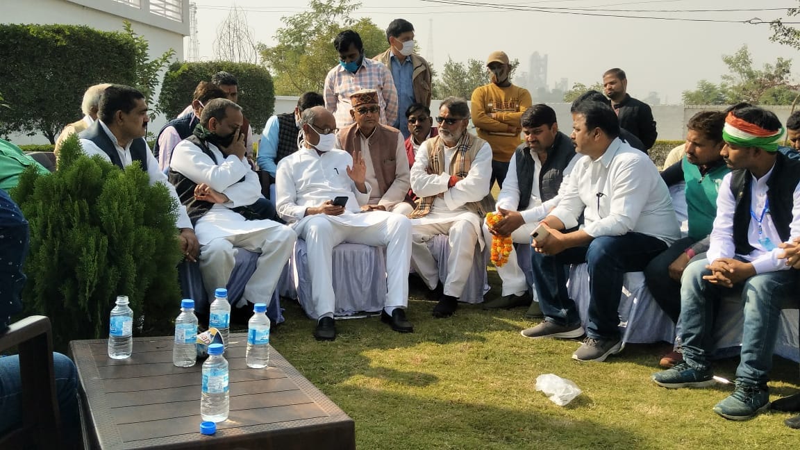Farmers, laborers upset due to wrong policies of central government Digvijay Singh