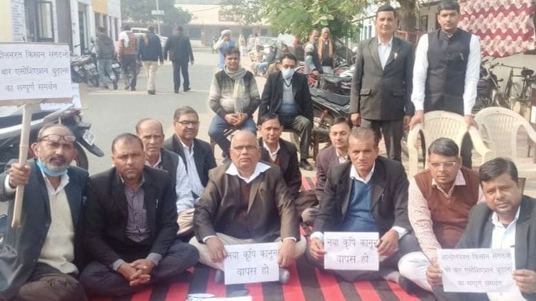 Advocates protest in support of farmers