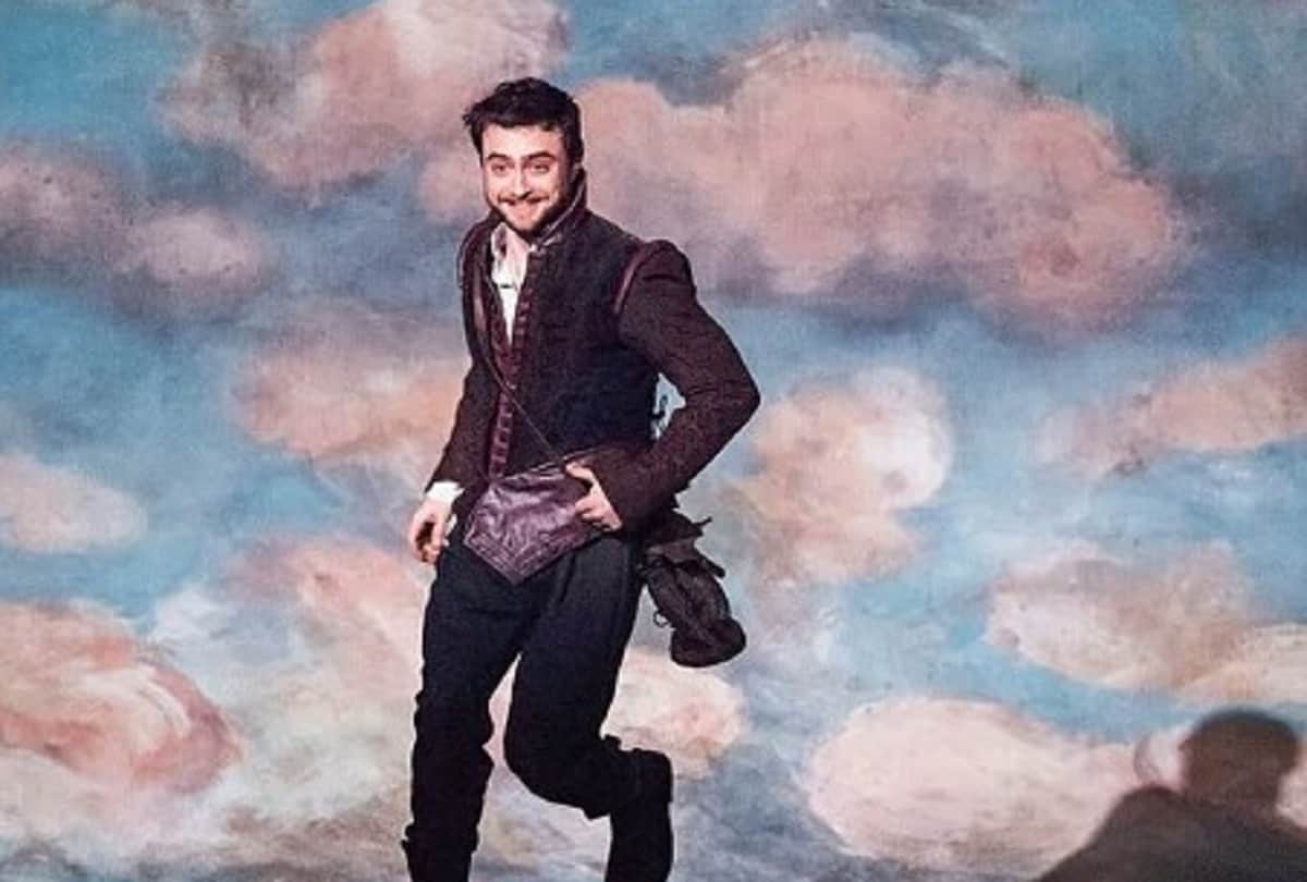 Daniel Radcliffe on not joining social media said It is unhealthy