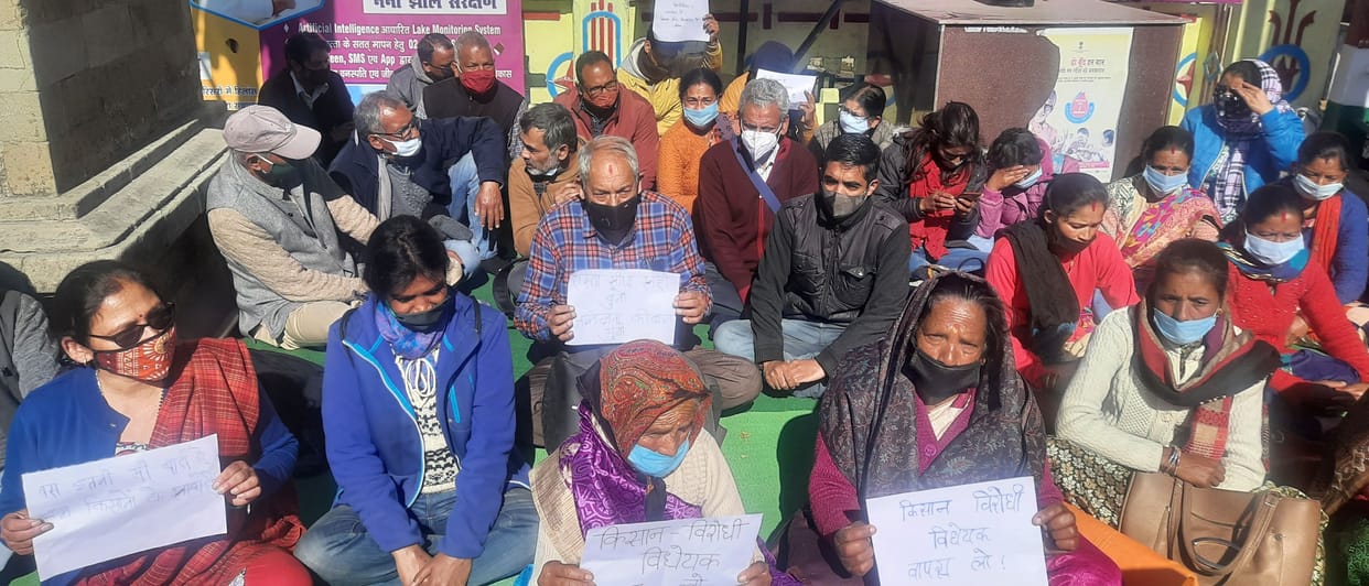 Strike in support of farmers in Nainital