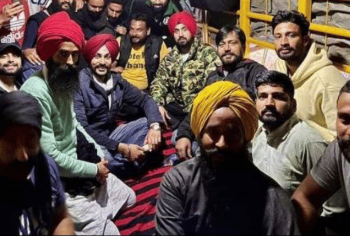 Diljit Dosanjh meet protesting farmers and donated Rs 1 crore to buy for winter wear