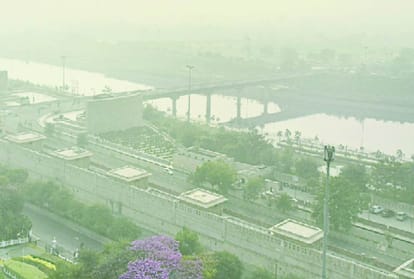 second rank of lucknow in most polluted cities list, AQI reached 441