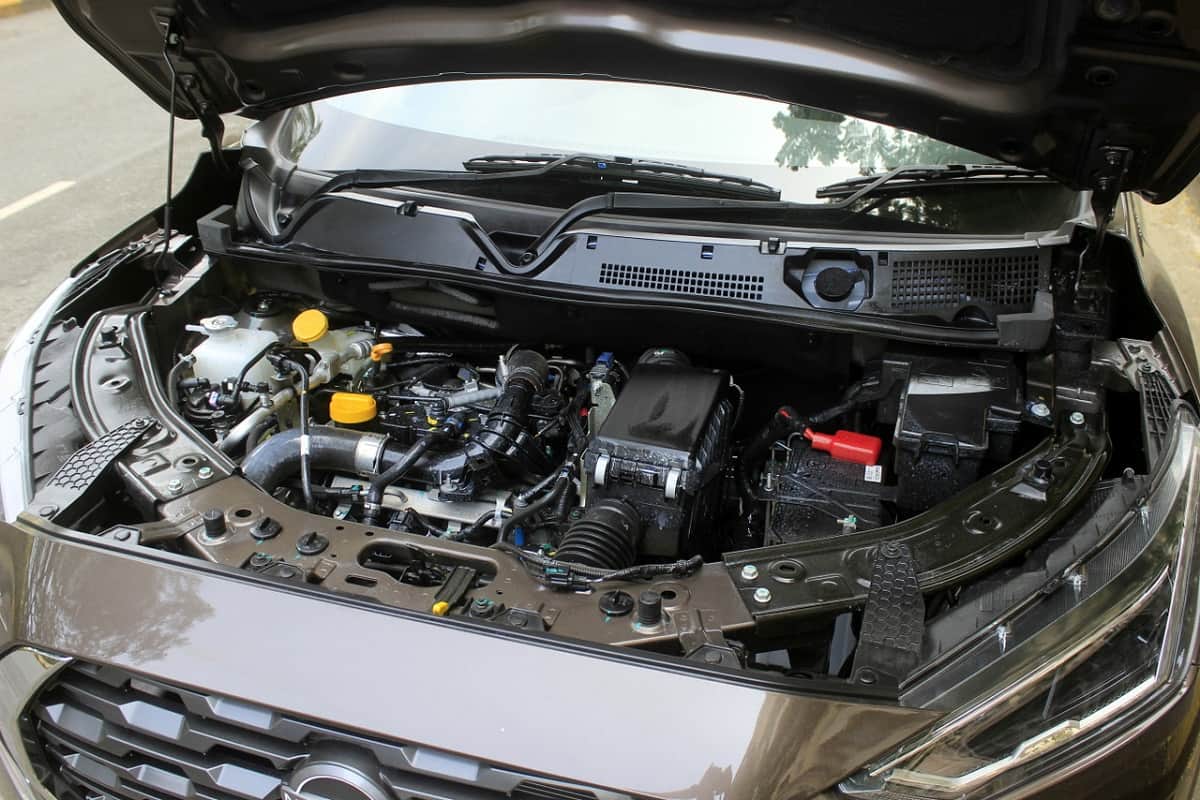 Subcompact SUV Nissan Magnite base variant XE features, Price starting from Rs 4.99 lakh