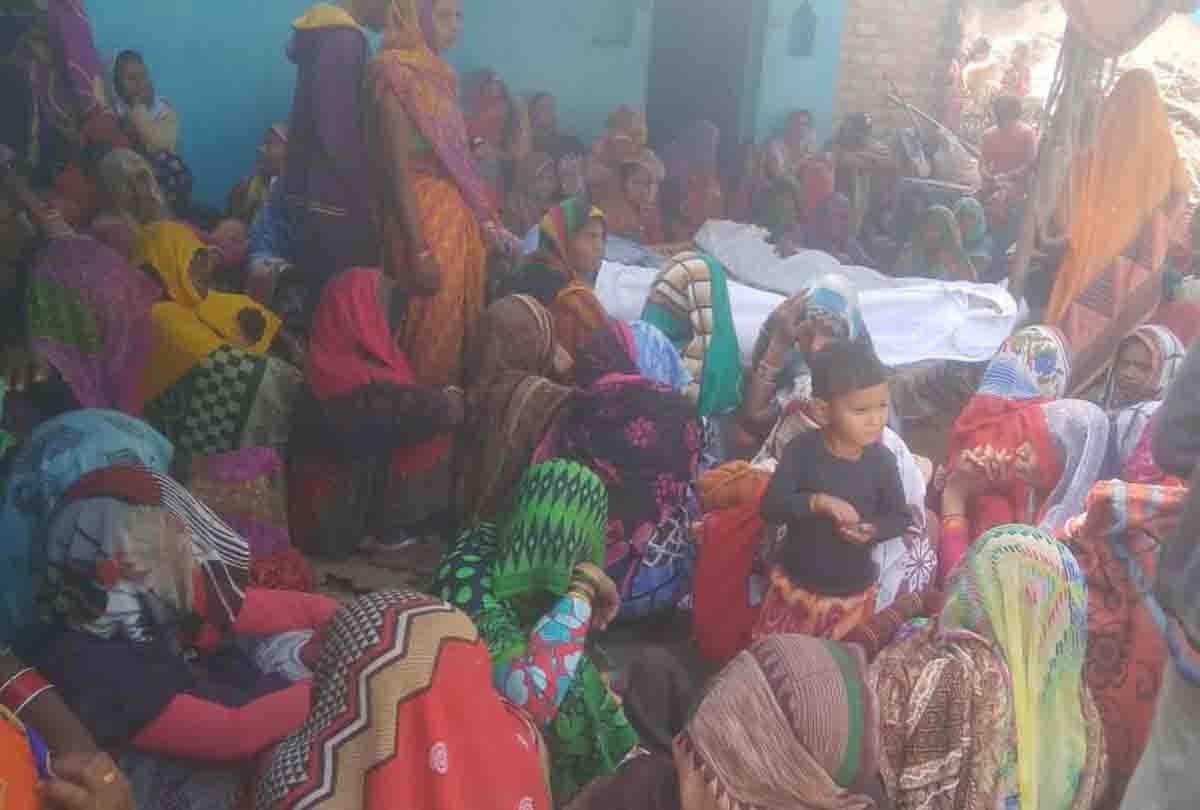silence of death after seeing seven dead bodies reached in village, not a single hearth burnt in the edge of tears
