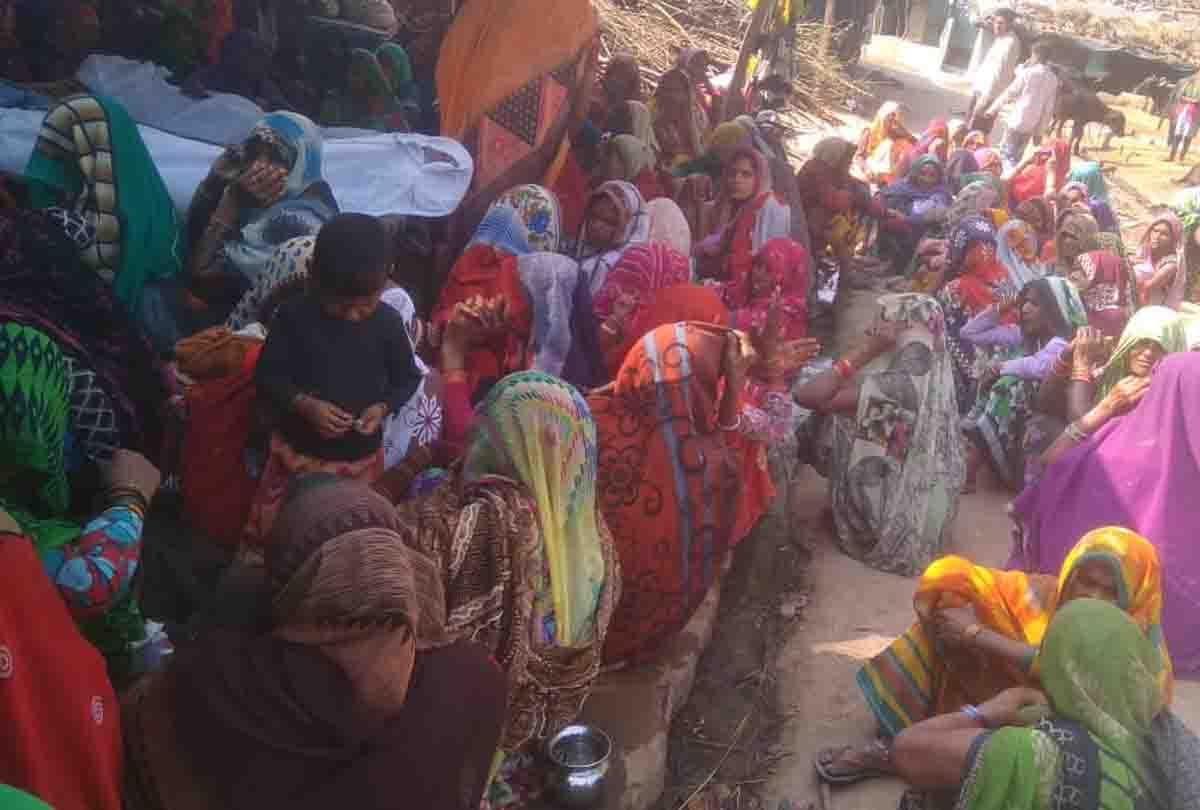 silence of death after seeing seven dead bodies reached in village, not a single hearth burnt in the edge of tears