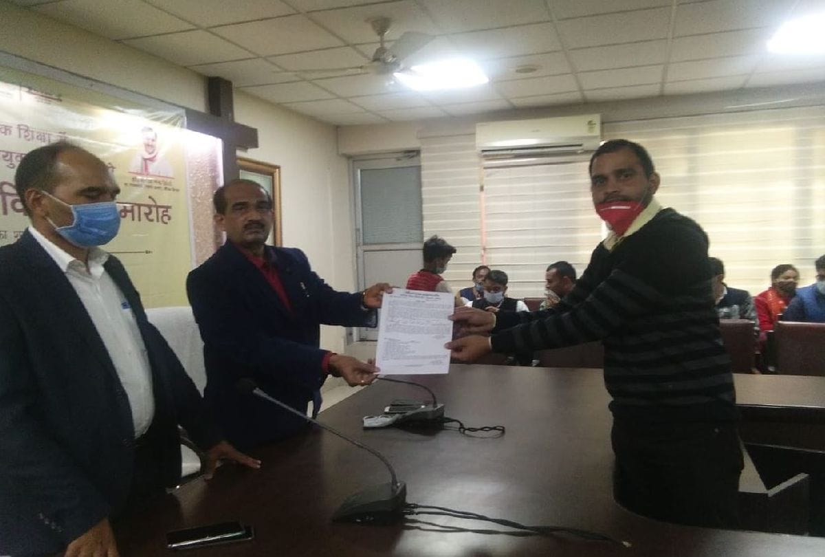 Teacher recruitment News: 79 candidate get appointment letters of teacher jobs in agra