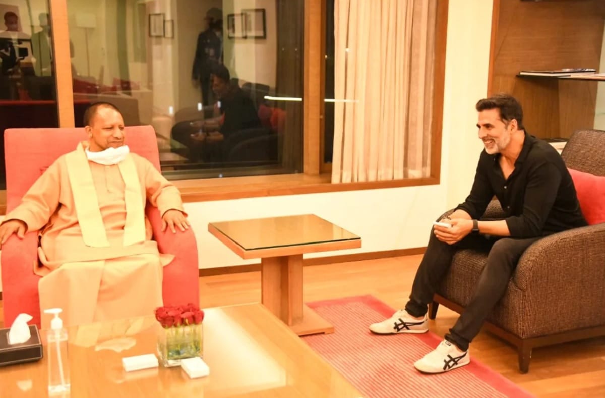 Filmmakers wants to  shoot in Uttar Pradesh, Film City will develop in Purvanchal
