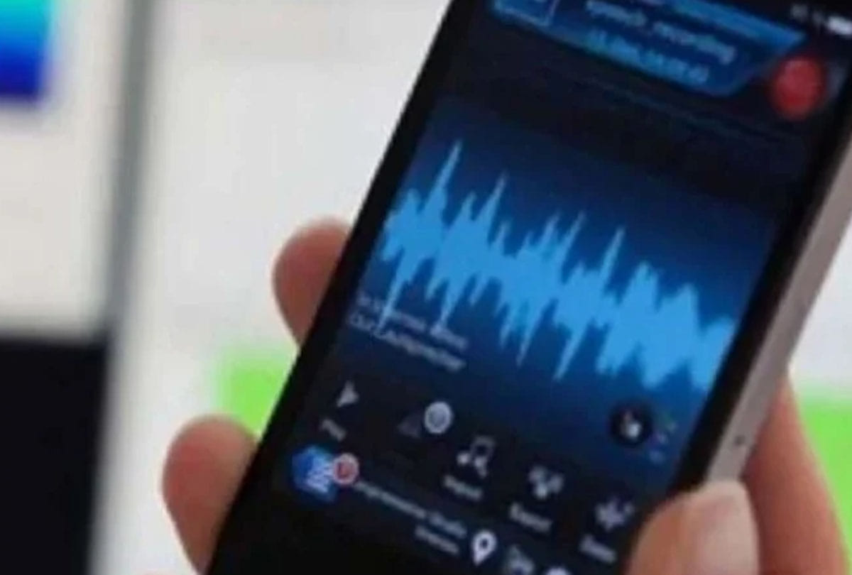 Teacher's audio viral for offline class