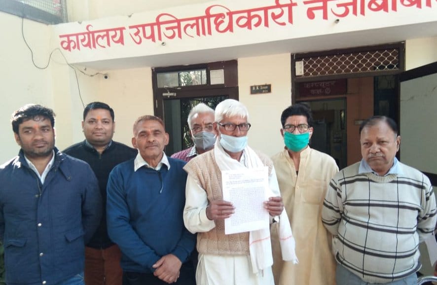 Allegation of illegal construction on Shiv temple land, memorandum submitted