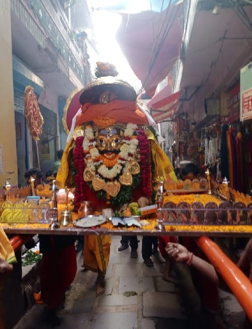 Baba Kal Bhairav ride out in Varanasi devotees pray for liberation from Corona