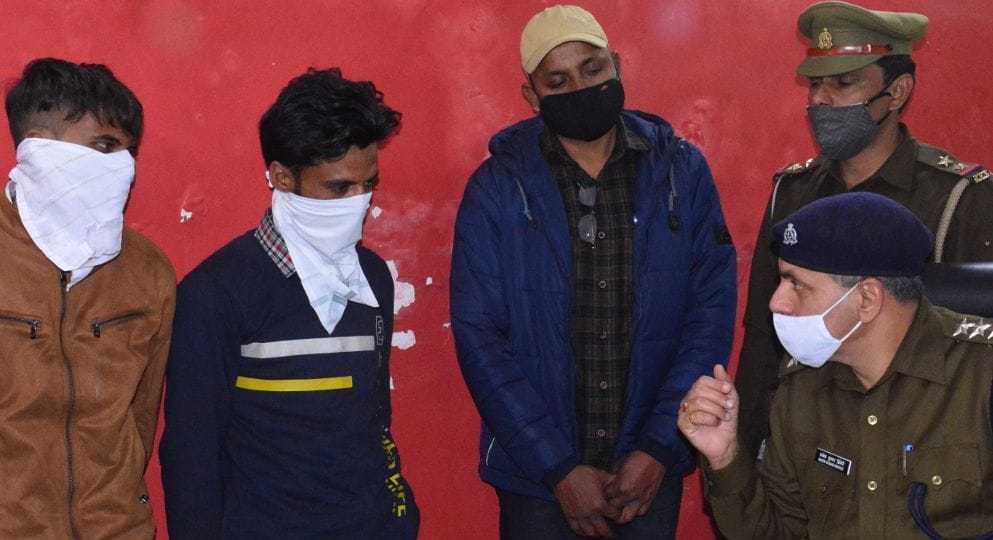 Two mobile robbers caught in an encounter