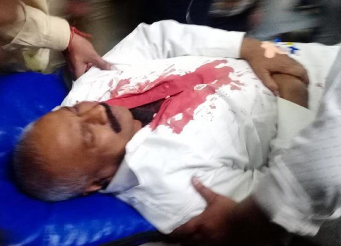Madhya pradesh gwalior Youth Touches Retired DSP's Feet, Then Shoots, Narrowly Survives