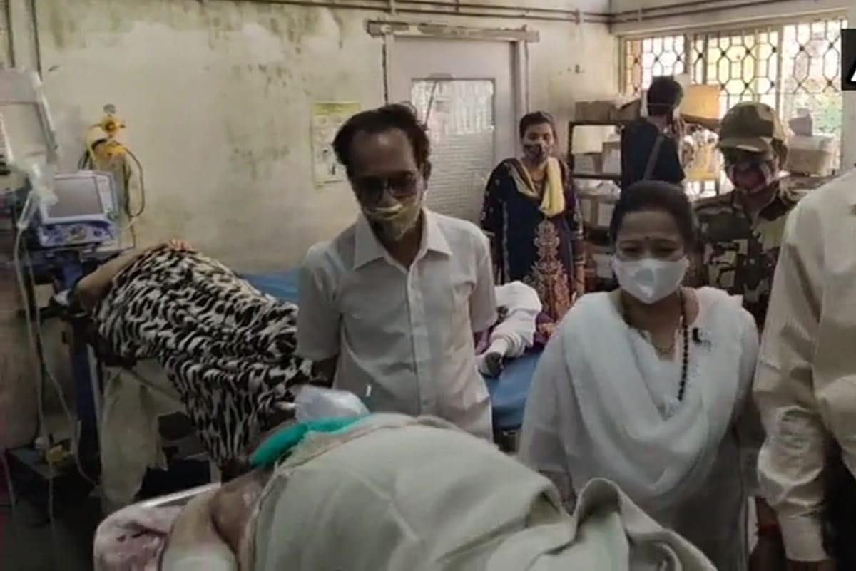 maharashtra many people injured in cylinder blast in Lalbaug fire brigade jumbo tankers are on spot