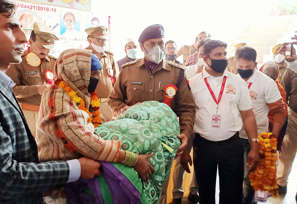 Distribute the gifts to the needy
