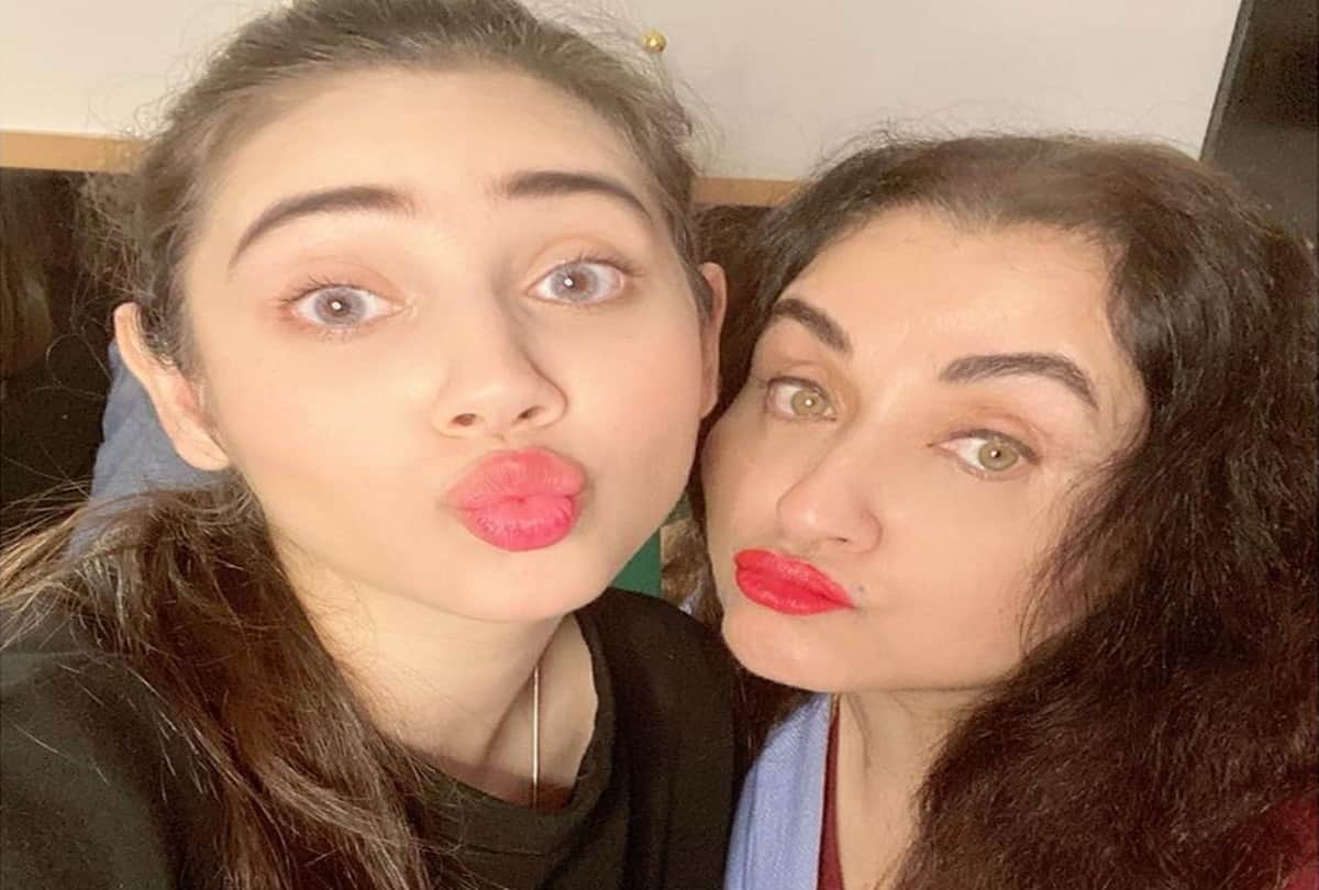 Veteran Actress Salma Agha Daughter Zara Khan Gets Rape Threats On Instagram Complaint Filed
