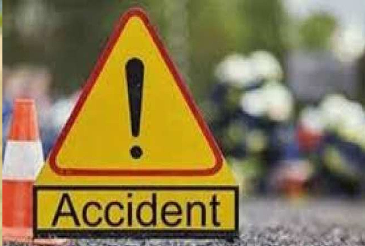 Seven injured in truck and bus collision