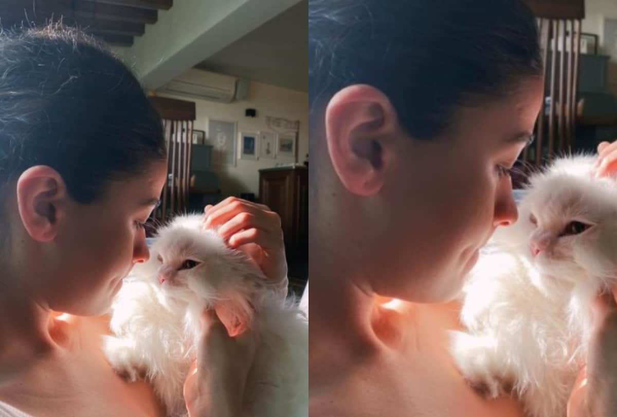 Alia bhatt inside Mumbai house here look photos
