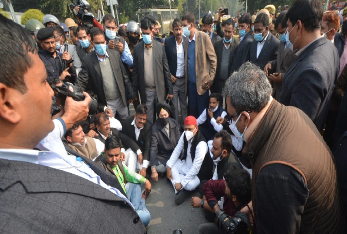 Samajwadi Party struggle for first time in four years see picture
