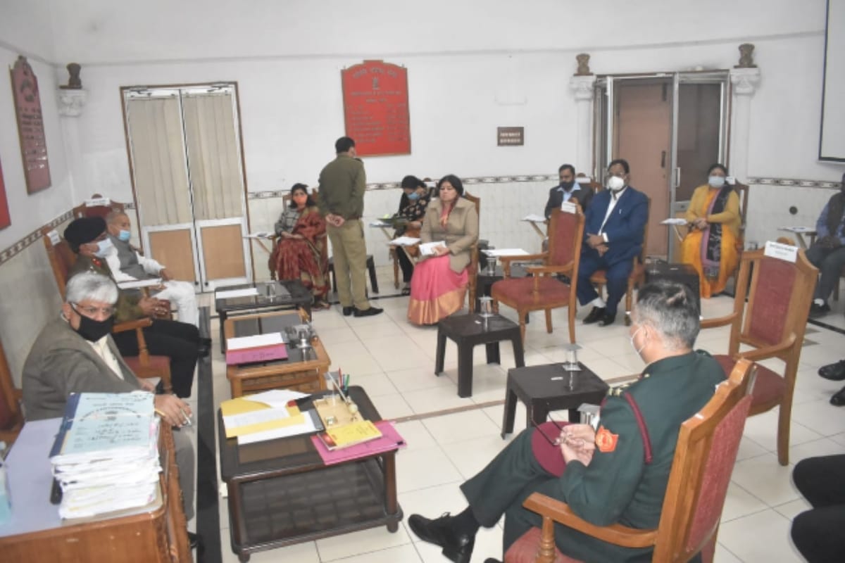 Emergency meeting of Cantt Board continues, contract for recovery will end today