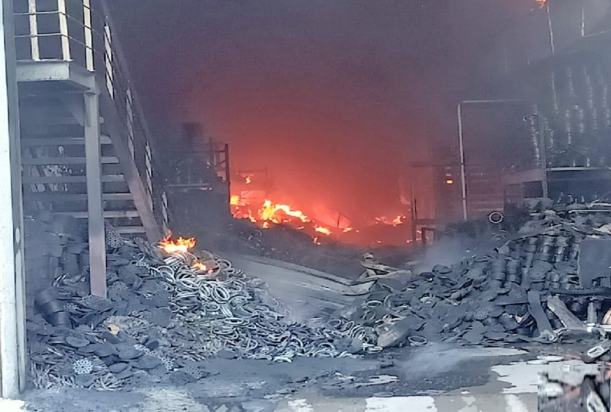 Himachal fire news: Woman burnt alive in fierce fire, more than half dozen workers missing after stranded in fire