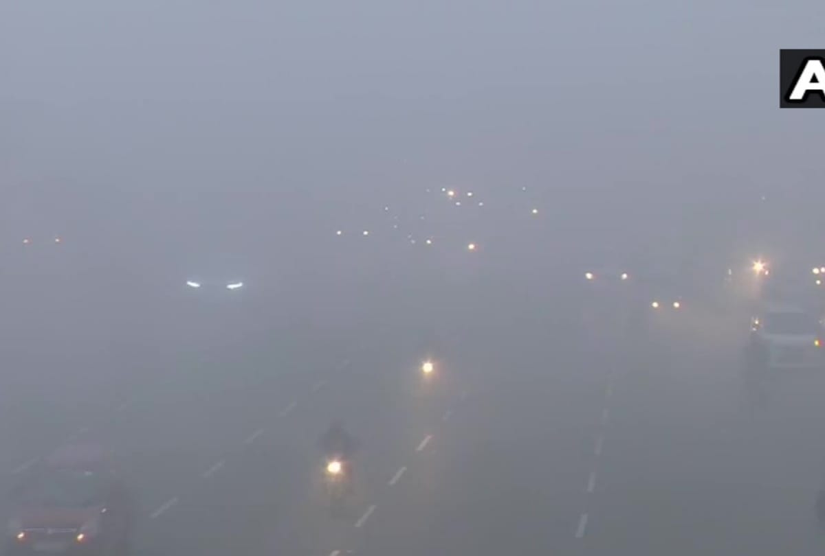 Dense fog engulfs delhi ncr in morning visibility low, air quality worsen gets severe in many areas