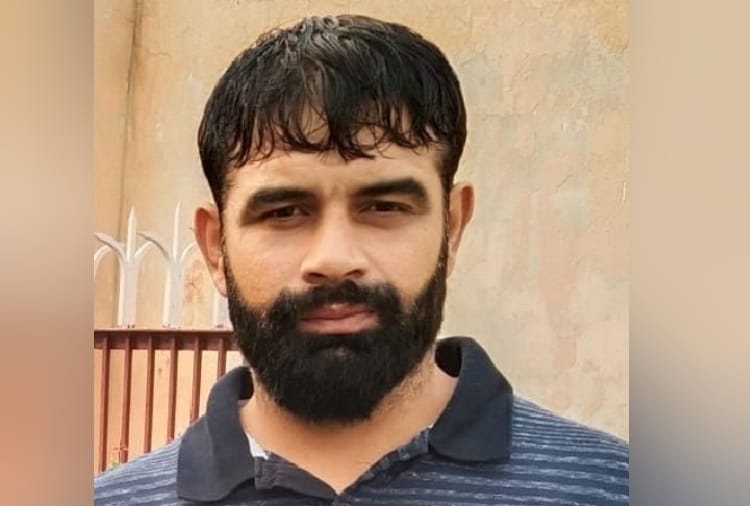 Haryana Crime News : Son of Former sarpanch murdered in Delhi