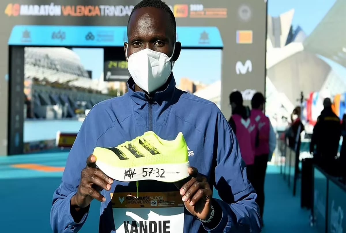 Kenyas Kibiwott Kandie broke the men's world half marathon record in Valencia