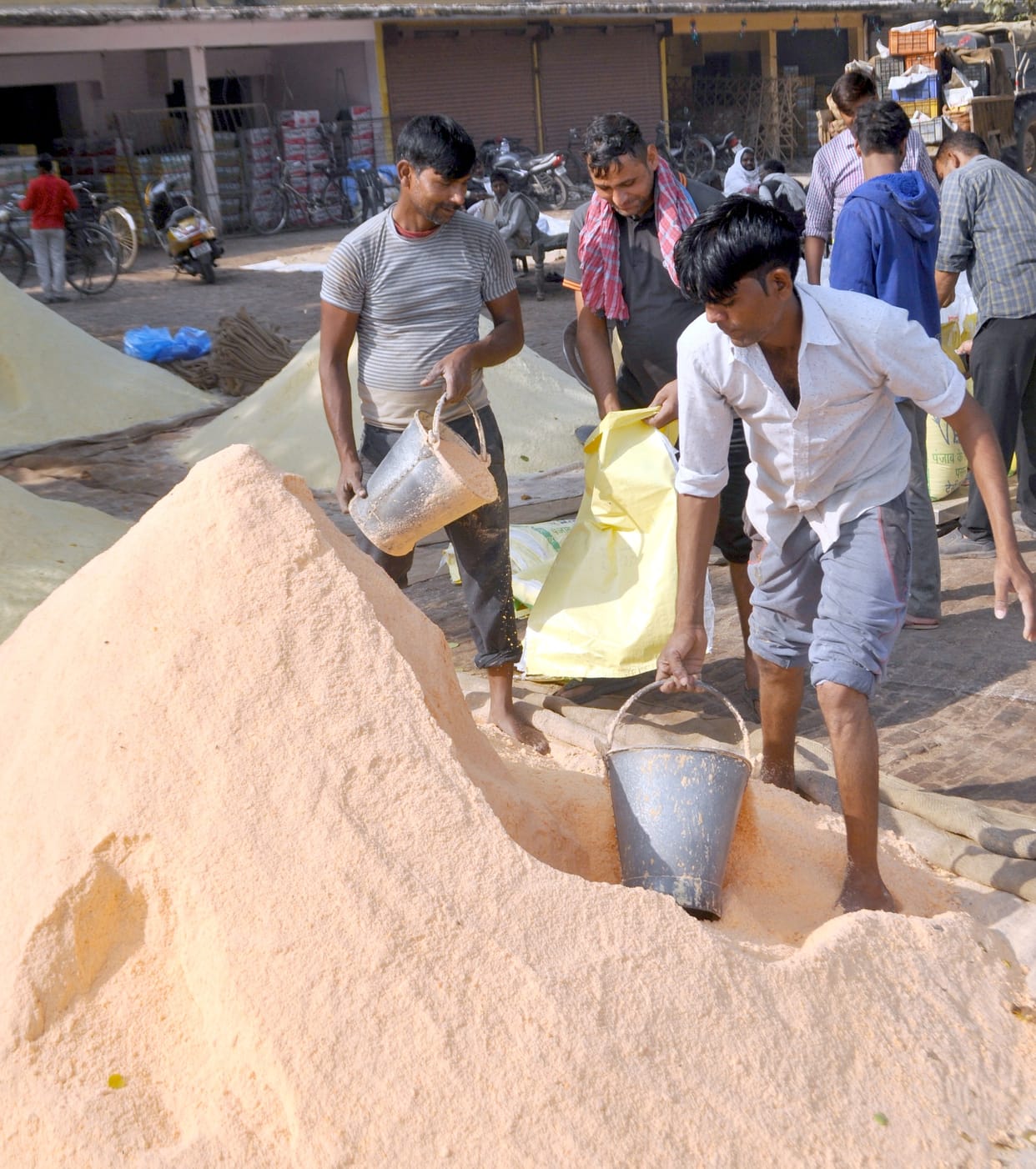 Jaggery arrivals in the market increased after the fee was reduced